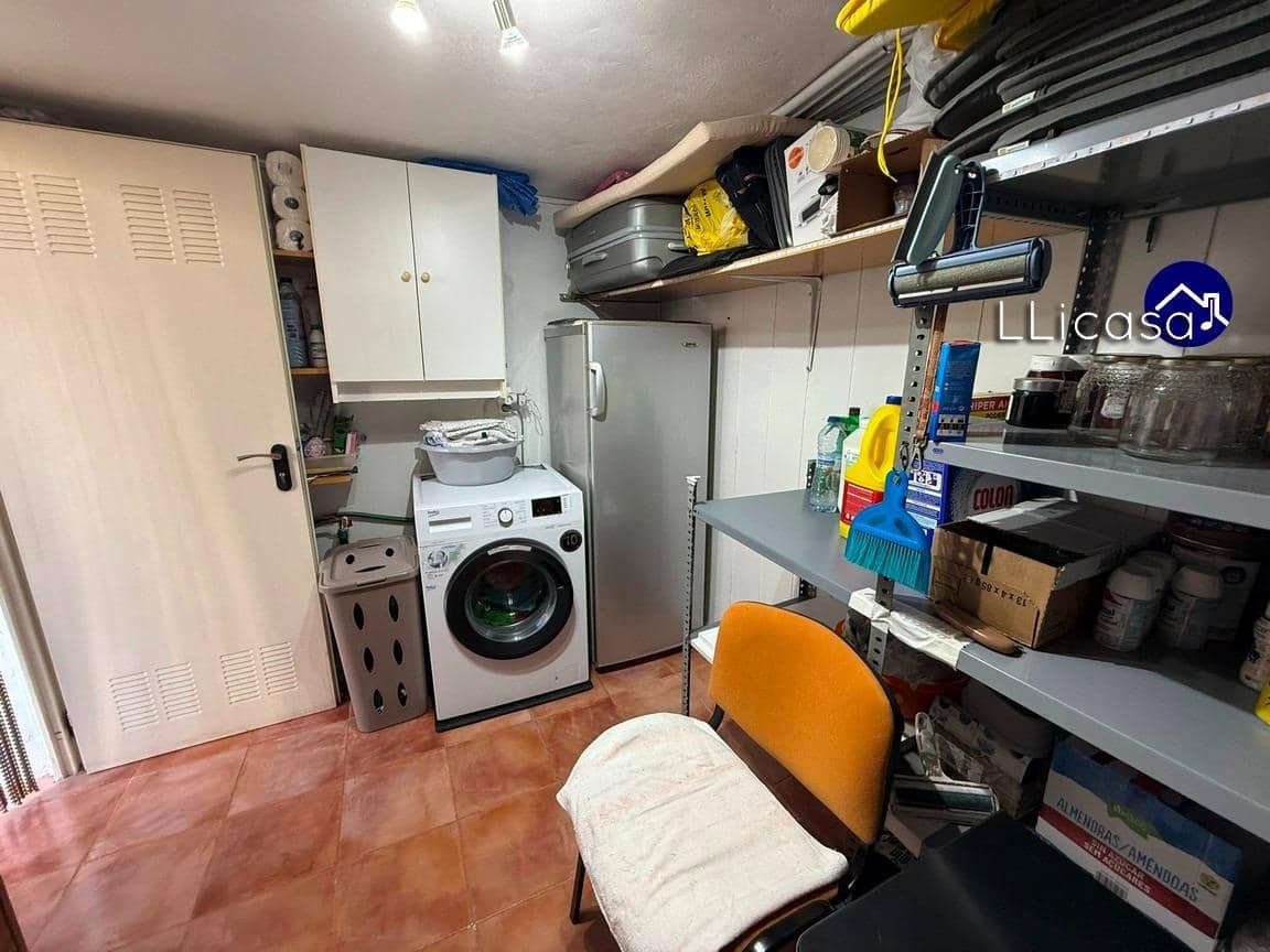 3 sypialnia Dom blizniak na sprzedaż w La Pobla de Vallbona z basenem - 385 000 € (Ref: 9303701)