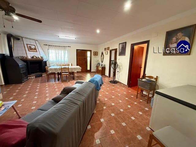 5 bedroom Villa for sale in Vilamarxant / Villamarchante with pool - € 259,900 (Ref: 9324292)