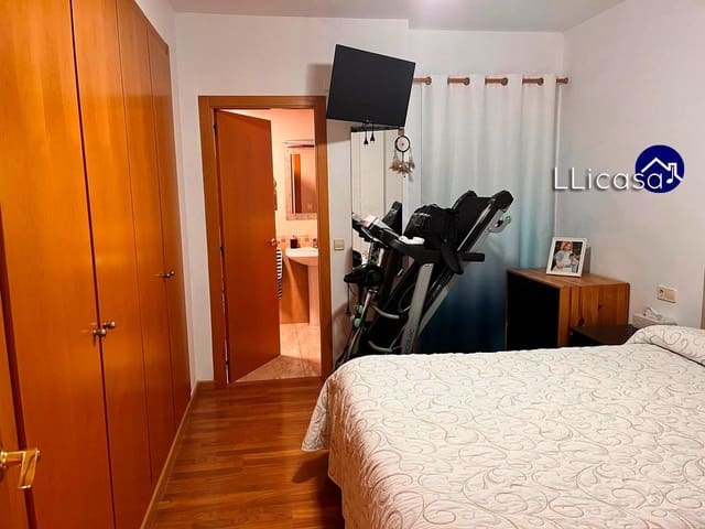 3 slaapkamer Flat te koop in Vilamarxant / Villamarchante - € 163.000 (Ref: 9374557)