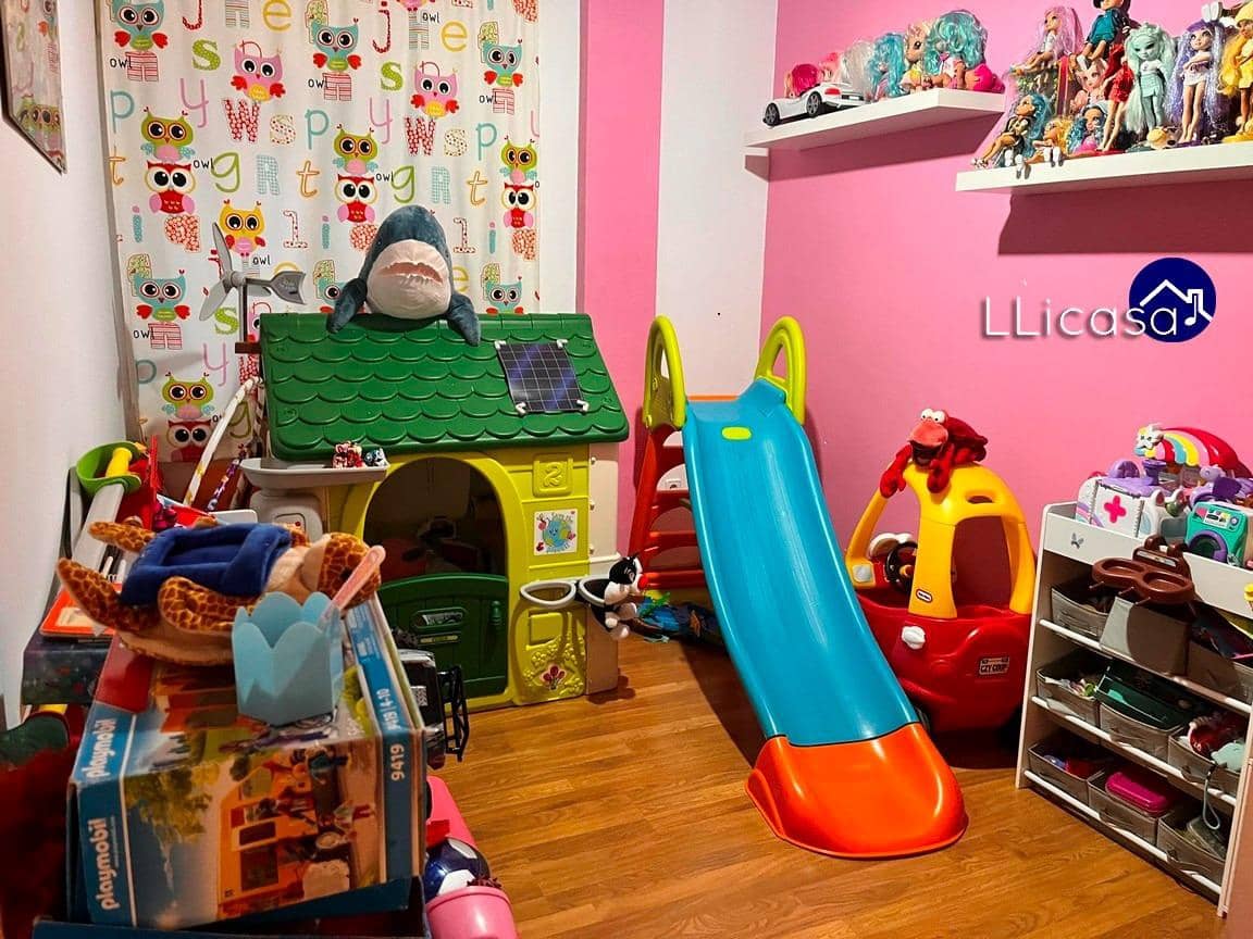 3 slaapkamer Flat te koop in Vilamarxant / Villamarchante - € 163.000 (Ref: 9374557)