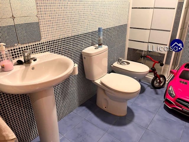 3 slaapkamer Flat te koop in Vilamarxant / Villamarchante - € 163.000 (Ref: 9374557)