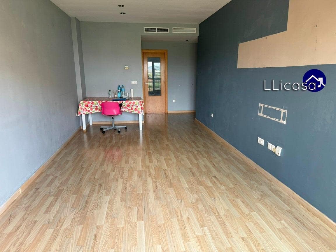 3 soverom Leilighet til salgs i La Pobla de Vallbona med garasje - € 239 990 (Ref: 9383084)