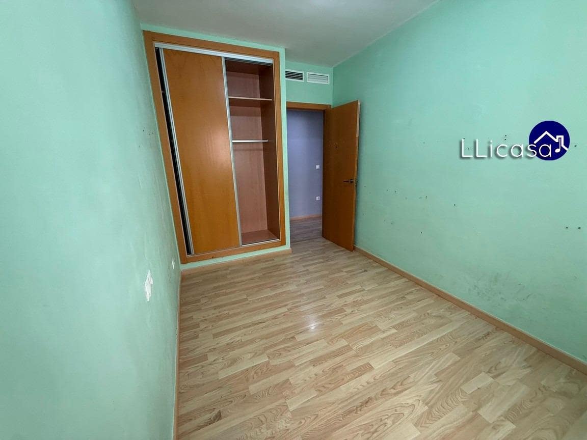 3 soverom Leilighet til salgs i La Pobla de Vallbona med garasje - € 239 990 (Ref: 9383084)