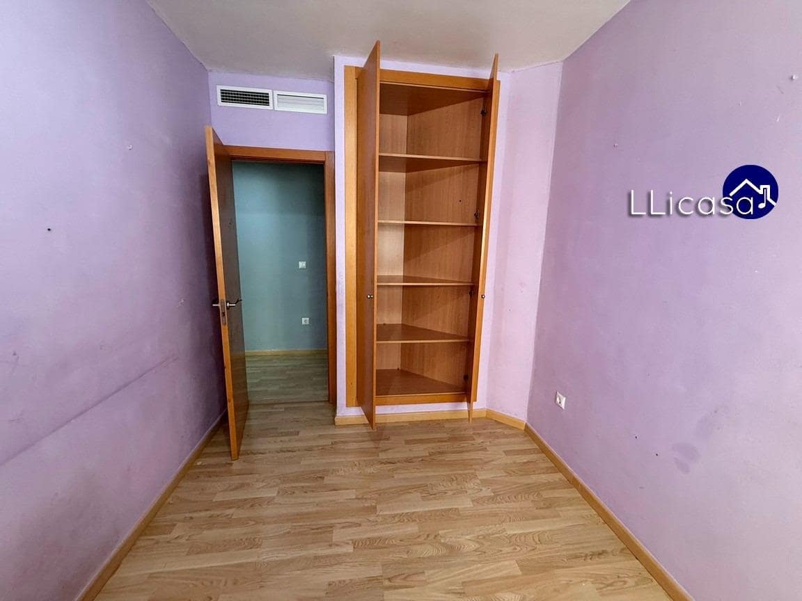 3 soverom Leilighet til salgs i La Pobla de Vallbona med garasje - € 239 990 (Ref: 9383084)