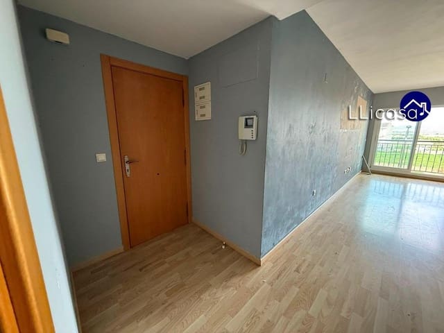 3 slaapkamer Flat te koop in La Pobla de Vallbona met garage - € 239.990 (Ref: 9383084)