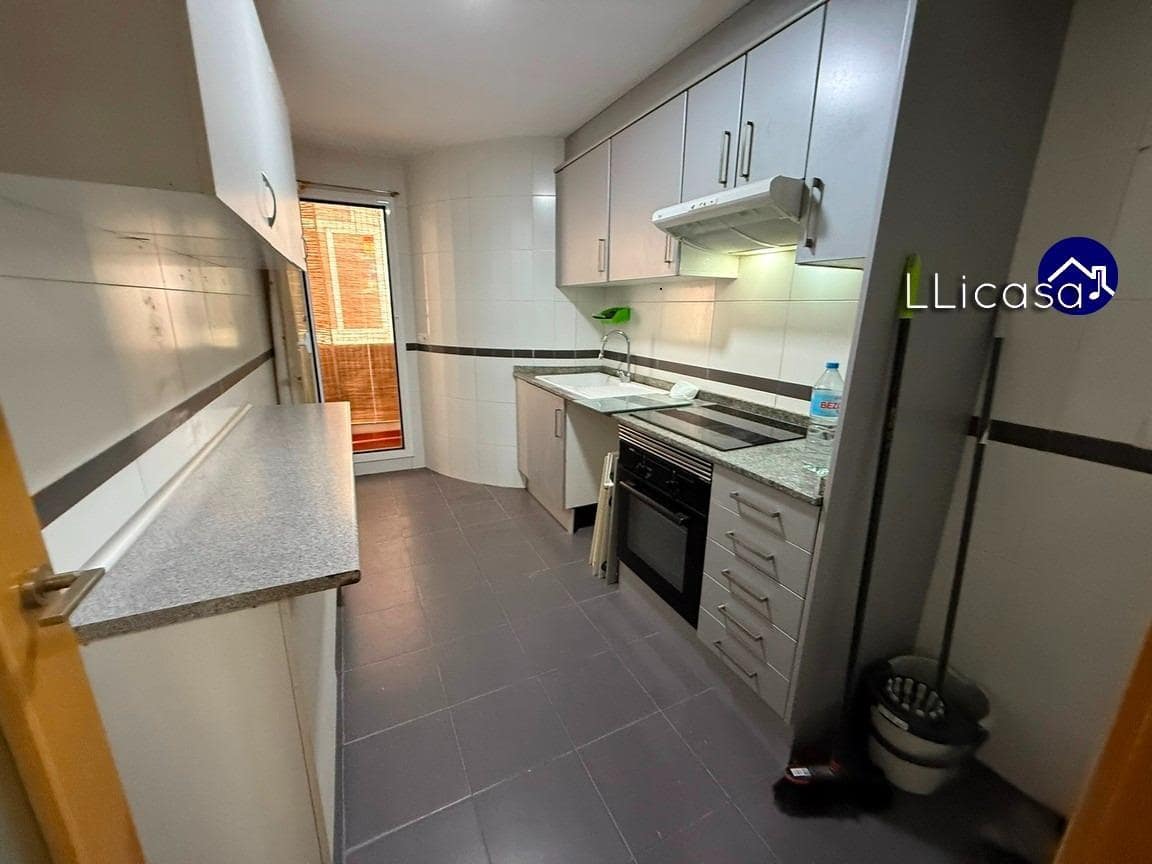 3 soverom Leilighet til salgs i La Pobla de Vallbona med garasje - € 239 990 (Ref: 9383084)