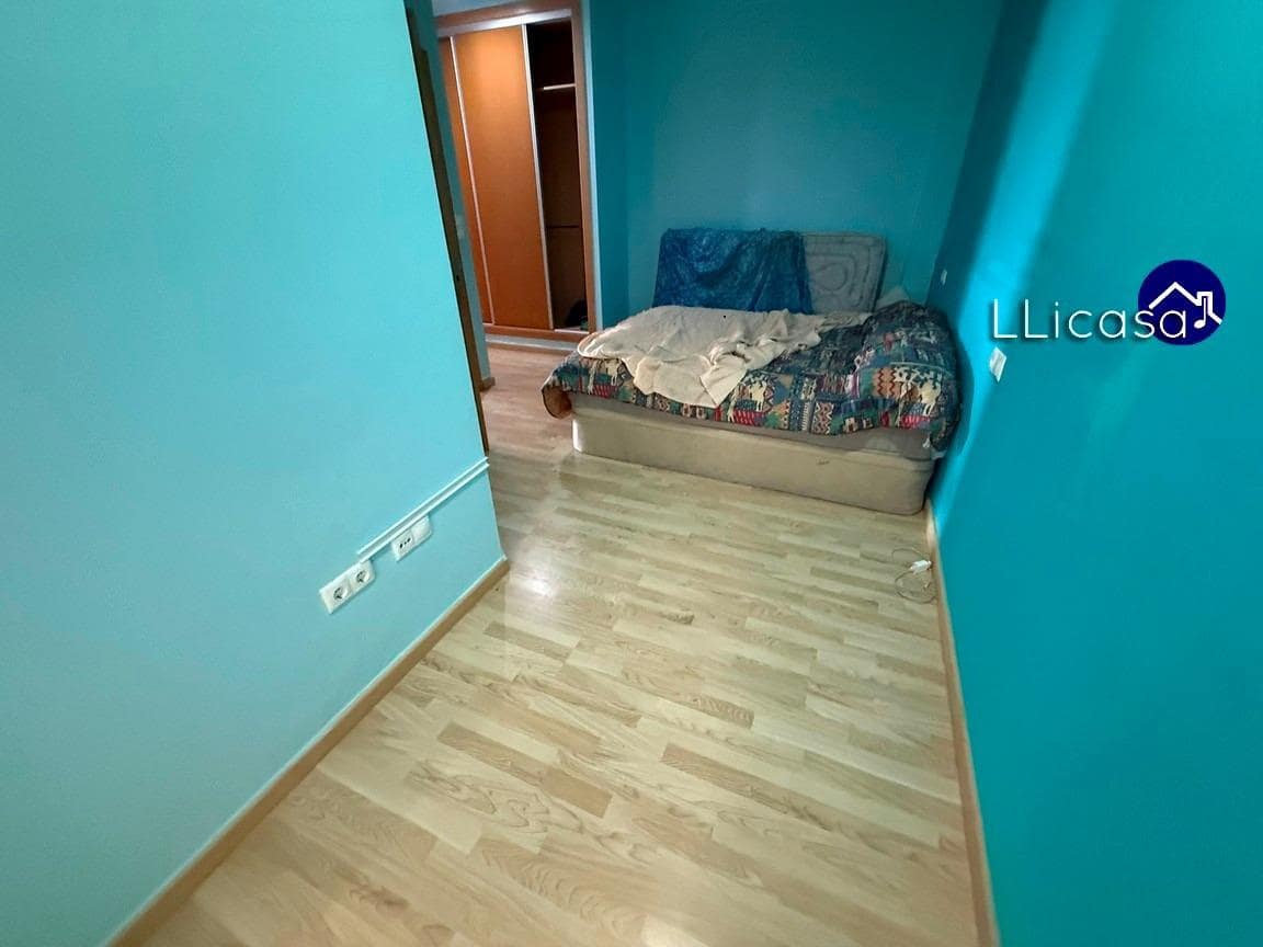 3 soverom Leilighet til salgs i La Pobla de Vallbona med garasje - € 239 990 (Ref: 9383084)