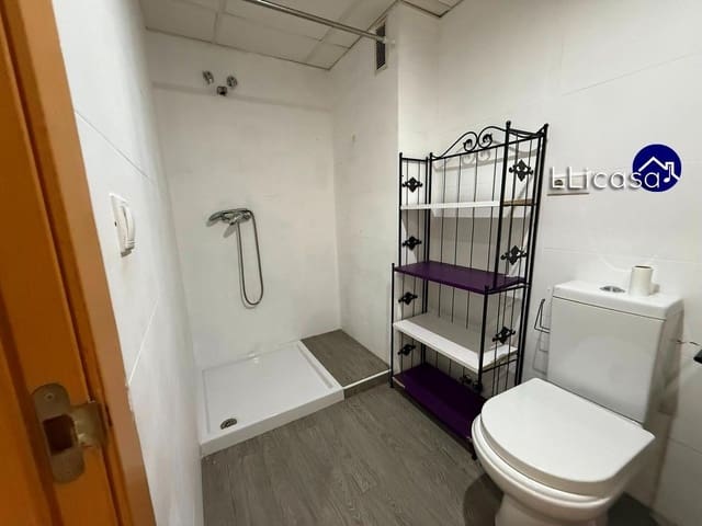 3 slaapkamer Flat te koop in La Pobla de Vallbona met garage - € 239.990 (Ref: 9383084)