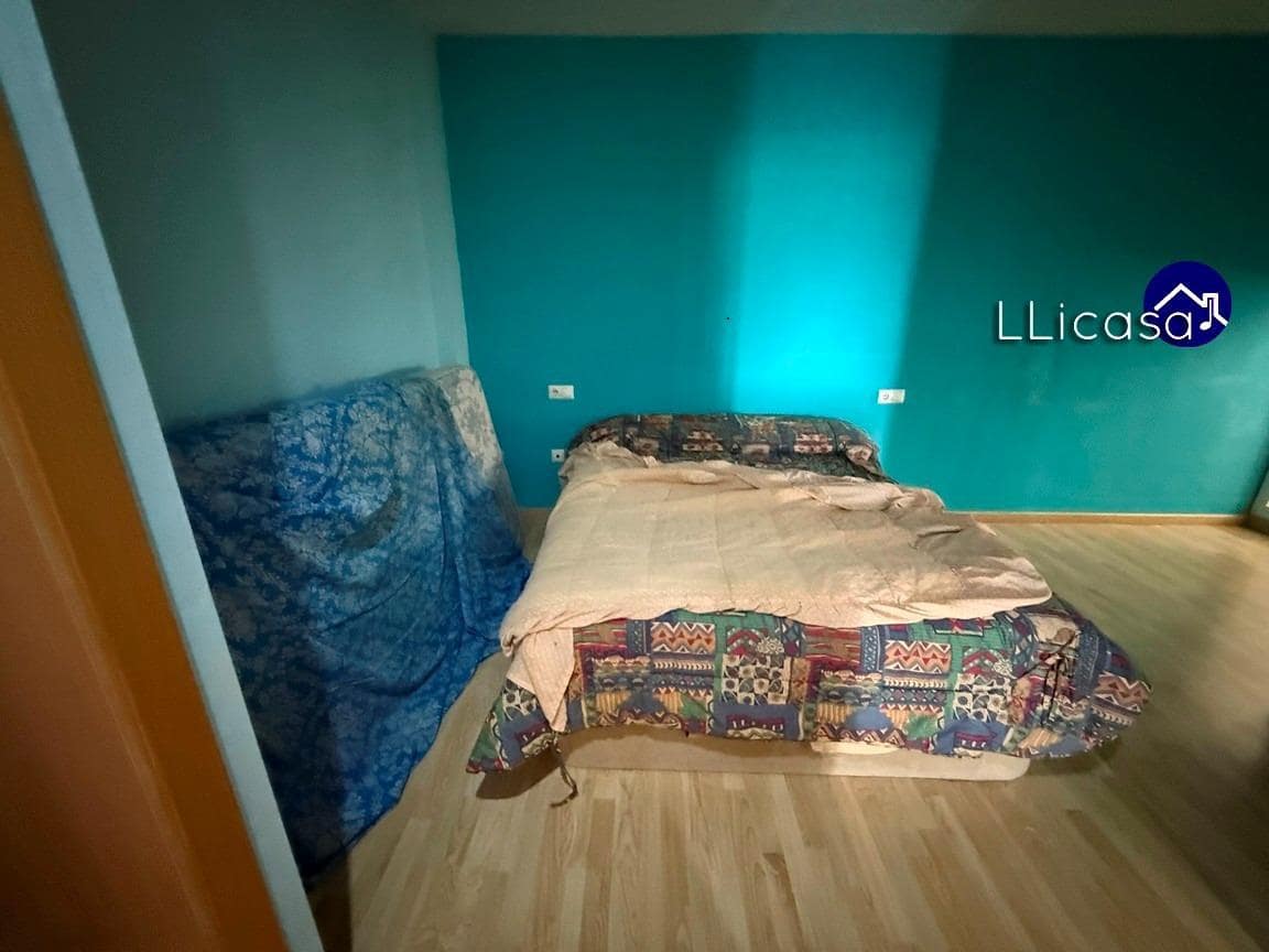 3 soverom Leilighet til salgs i La Pobla de Vallbona med garasje - € 239 990 (Ref: 9383084)