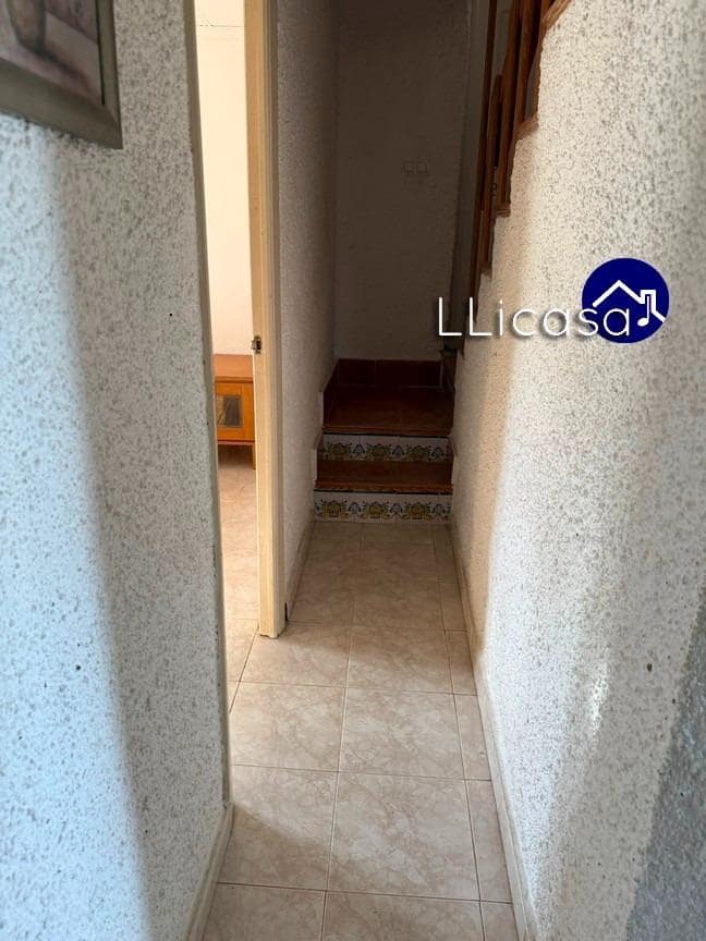 5 soveværelse Villa til salg i Lliria med swimmingpool - € 190.000 (Ref: 9406570)