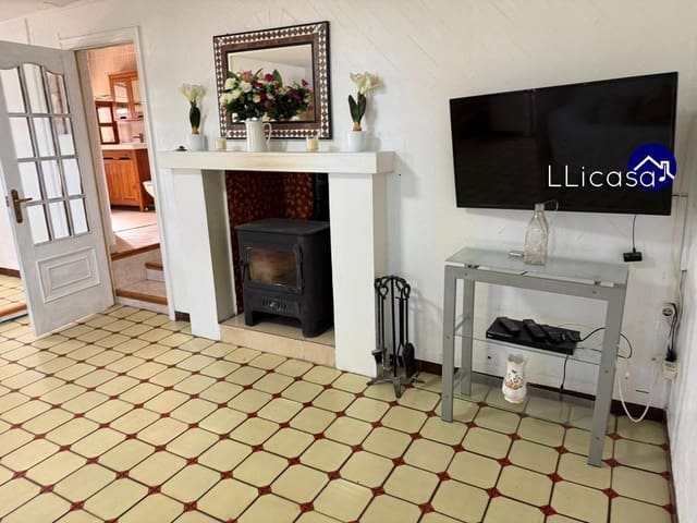 5 bedroom Villa for sale in Llíria with pool - € 190,000 (Ref: 9406570)