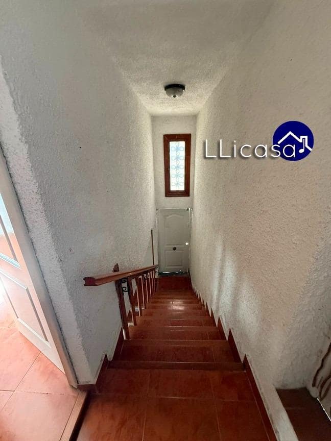 5 soveværelse Villa til salg i Lliria med swimmingpool - € 190.000 (Ref: 9406570)