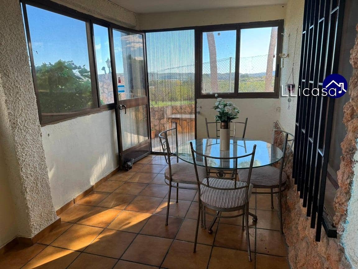 5 soveværelse Villa til salg i Lliria med swimmingpool - € 190.000 (Ref: 9406570)