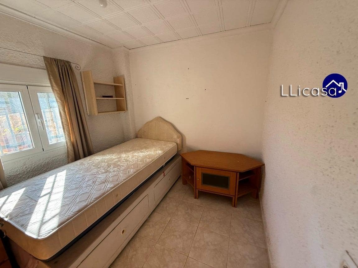 5 soveværelse Villa til salg i Lliria med swimmingpool - € 190.000 (Ref: 9406570)