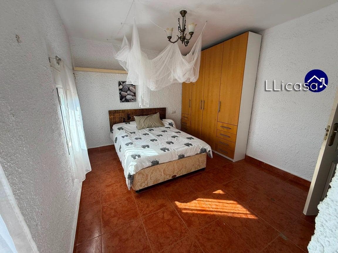 5 soveværelse Villa til salg i Lliria med swimmingpool - € 190.000 (Ref: 9406570)