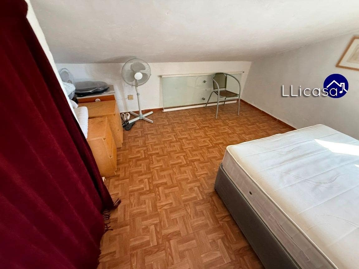 5 soveværelse Villa til salg i Lliria med swimmingpool - € 190.000 (Ref: 9406570)