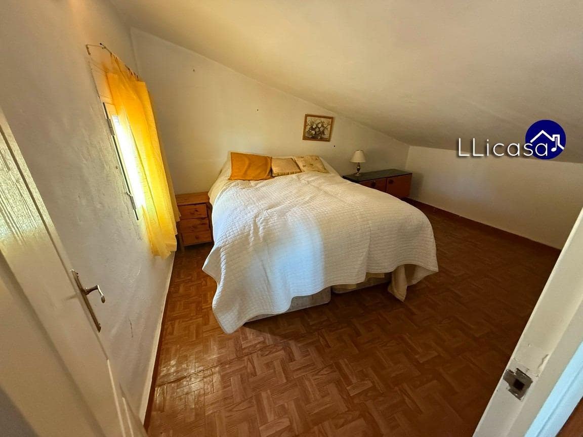 5 soveværelse Villa til salg i Lliria med swimmingpool - € 190.000 (Ref: 9406570)