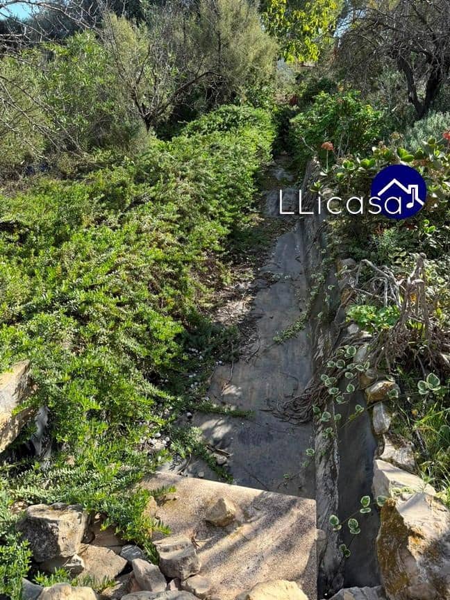 5 soveværelse Villa til salg i Lliria med swimmingpool - € 190.000 (Ref: 9406570)