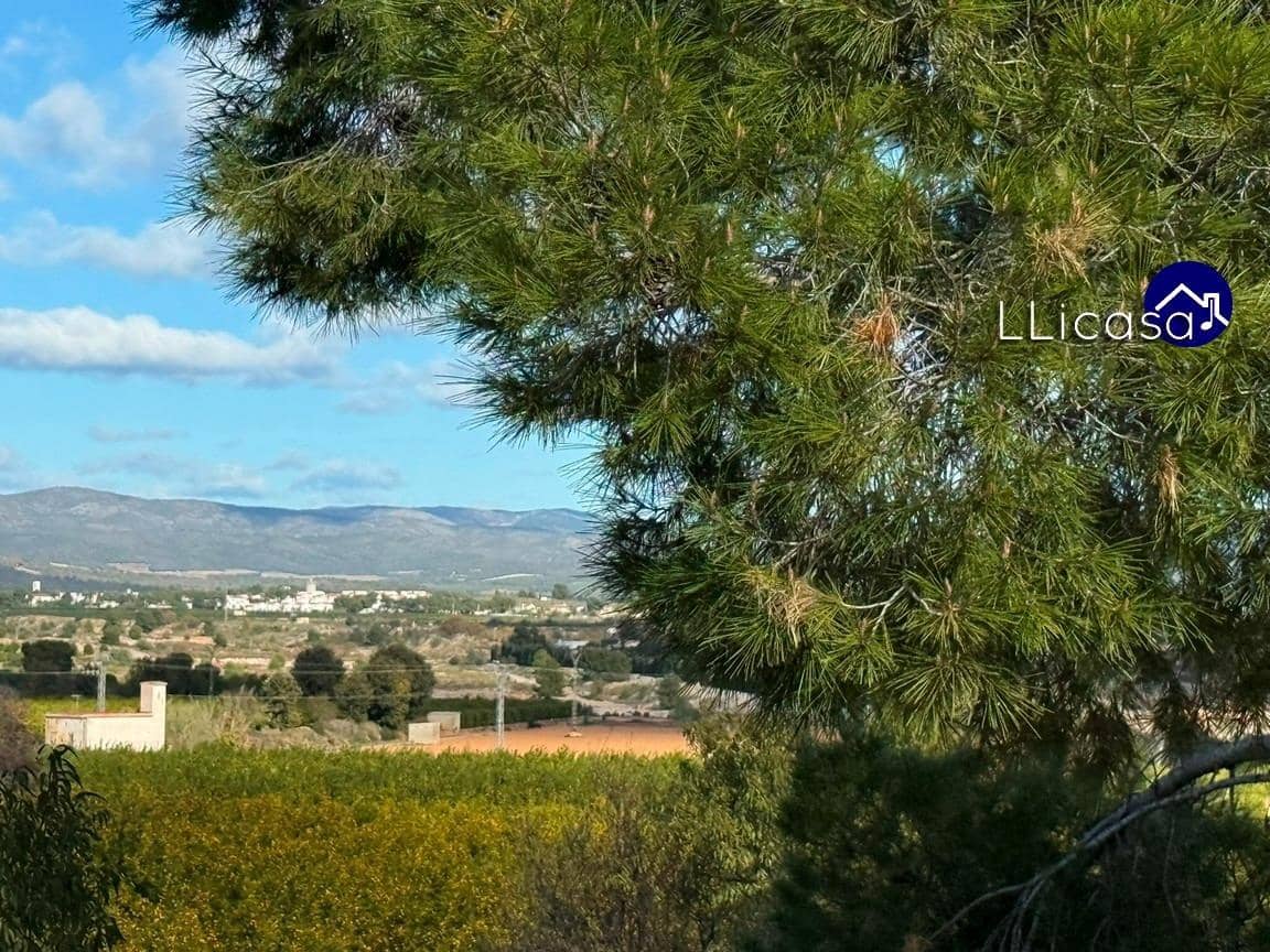 5 soveværelse Villa til salg i Lliria med swimmingpool - € 190.000 (Ref: 9406570)