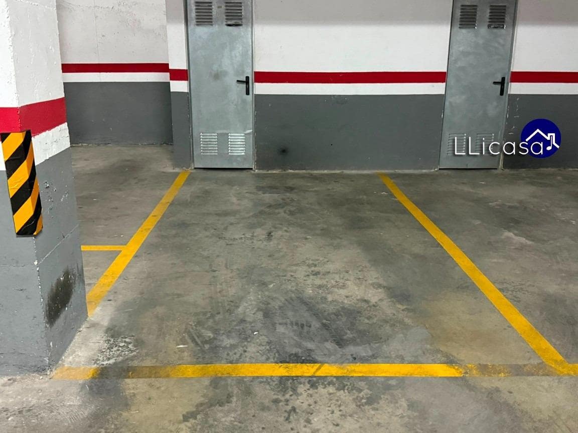 3 soveværelse Lejlighed til leje i La Pobla de Vallbona med garage - € 800 (Ref: 9565391)