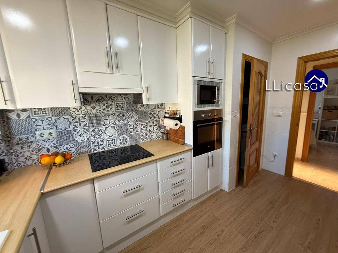 5 sypialnia Willa na sprzedaż w Lliria z garażem - 369 990 € (Ref: 9601204)