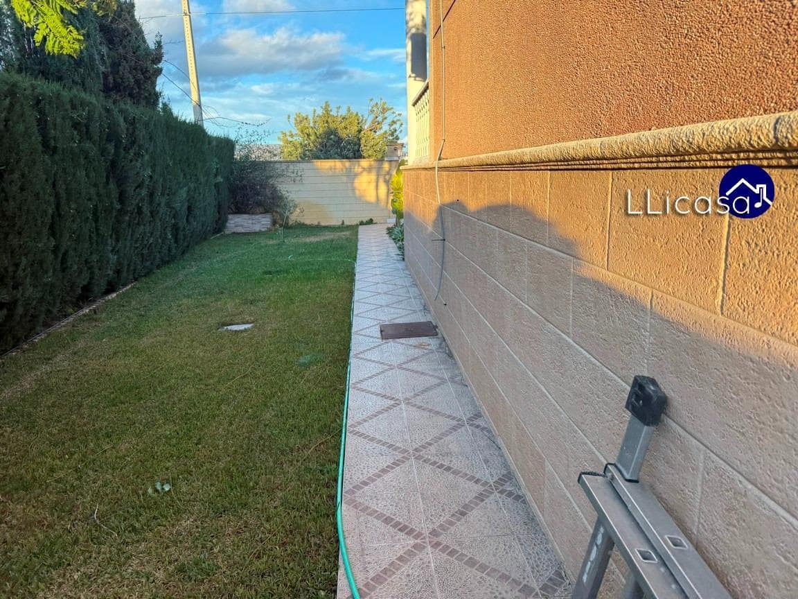 5 sypialnia Willa na sprzedaż w Lliria z garażem - 369 990 € (Ref: 9601204)