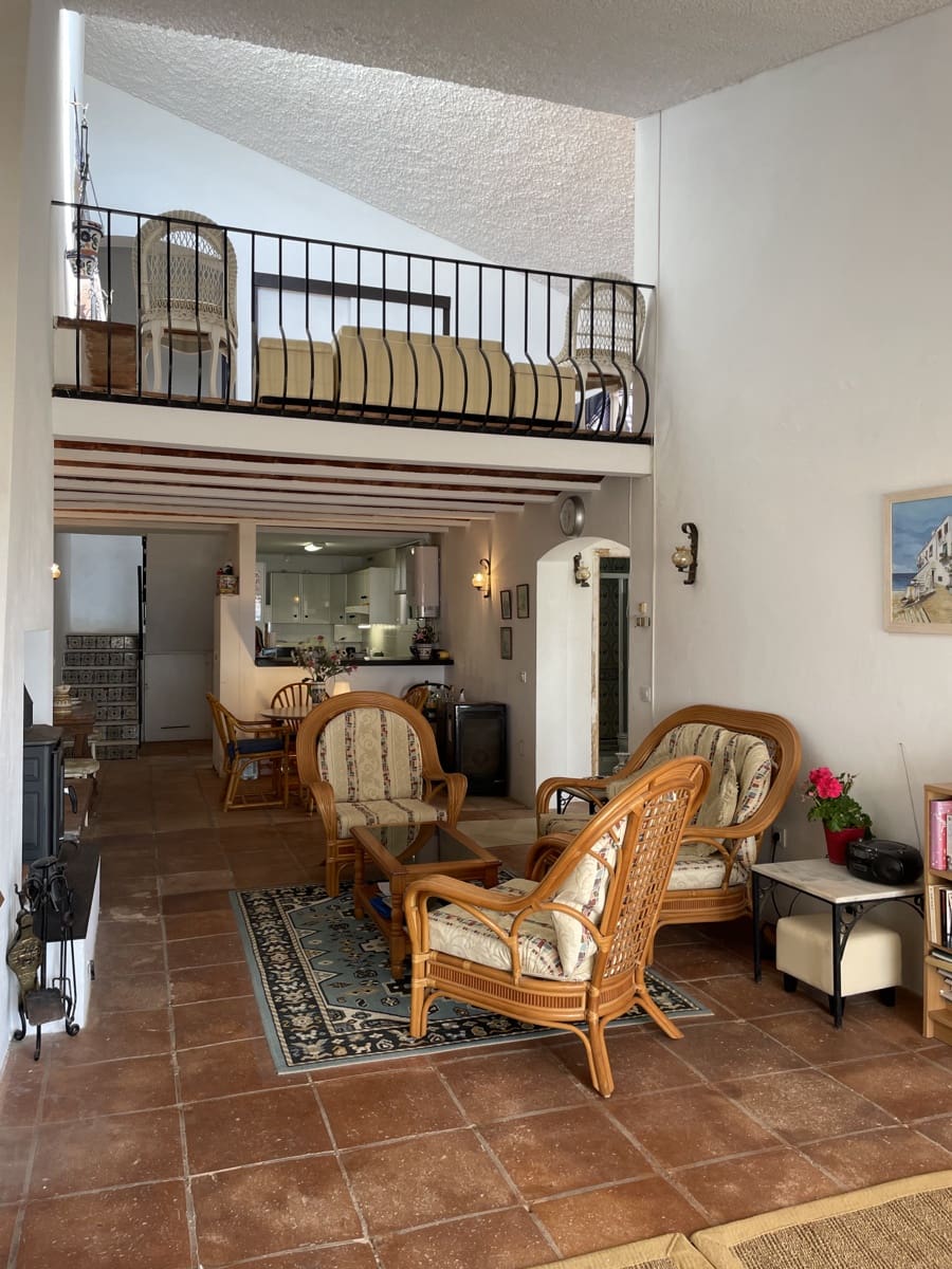 2 soverom Rekkehus til salgs i Estepona med svømmebasseng garasje - € 580 000 (Ref: 9867384)