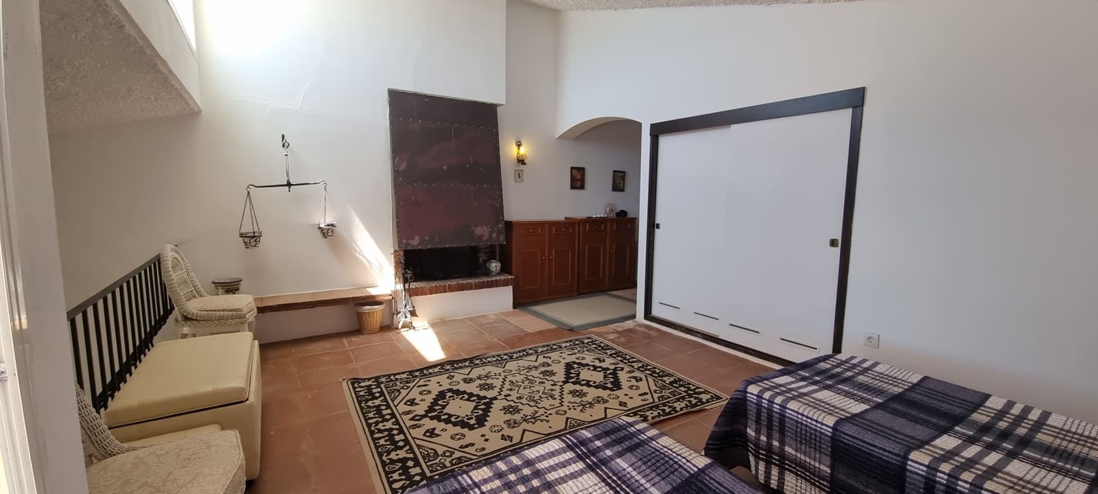 2 soverom Rekkehus til salgs i Estepona med svømmebasseng garasje - € 580 000 (Ref: 9867384)