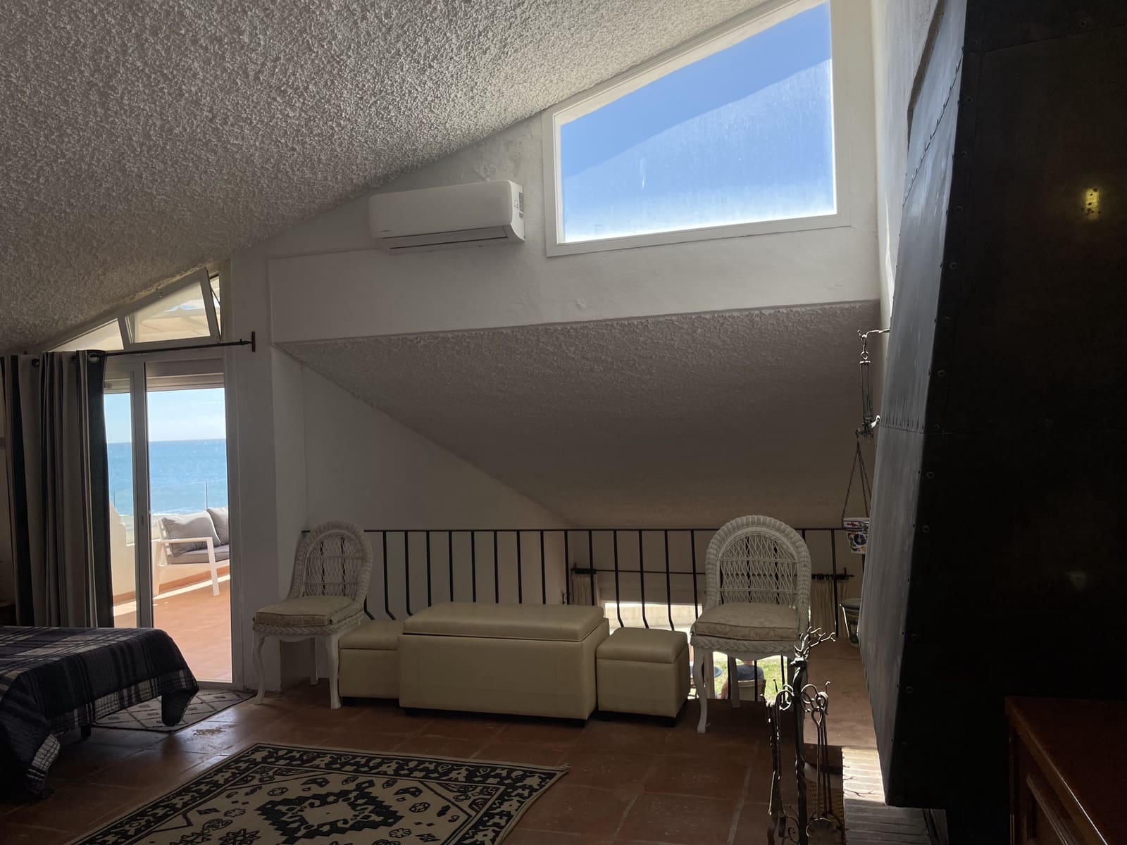 2 soverom Rekkehus til salgs i Estepona med svømmebasseng garasje - € 580 000 (Ref: 9867384)