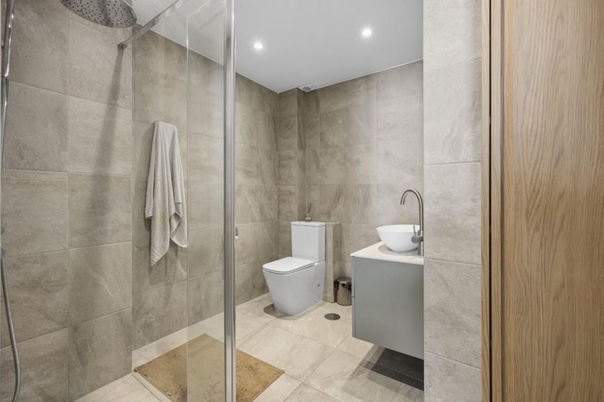 3 slaapkamer Appartement te koop in Torrequebrada met zwembad garage - € 319.000 (Ref: 10000610)