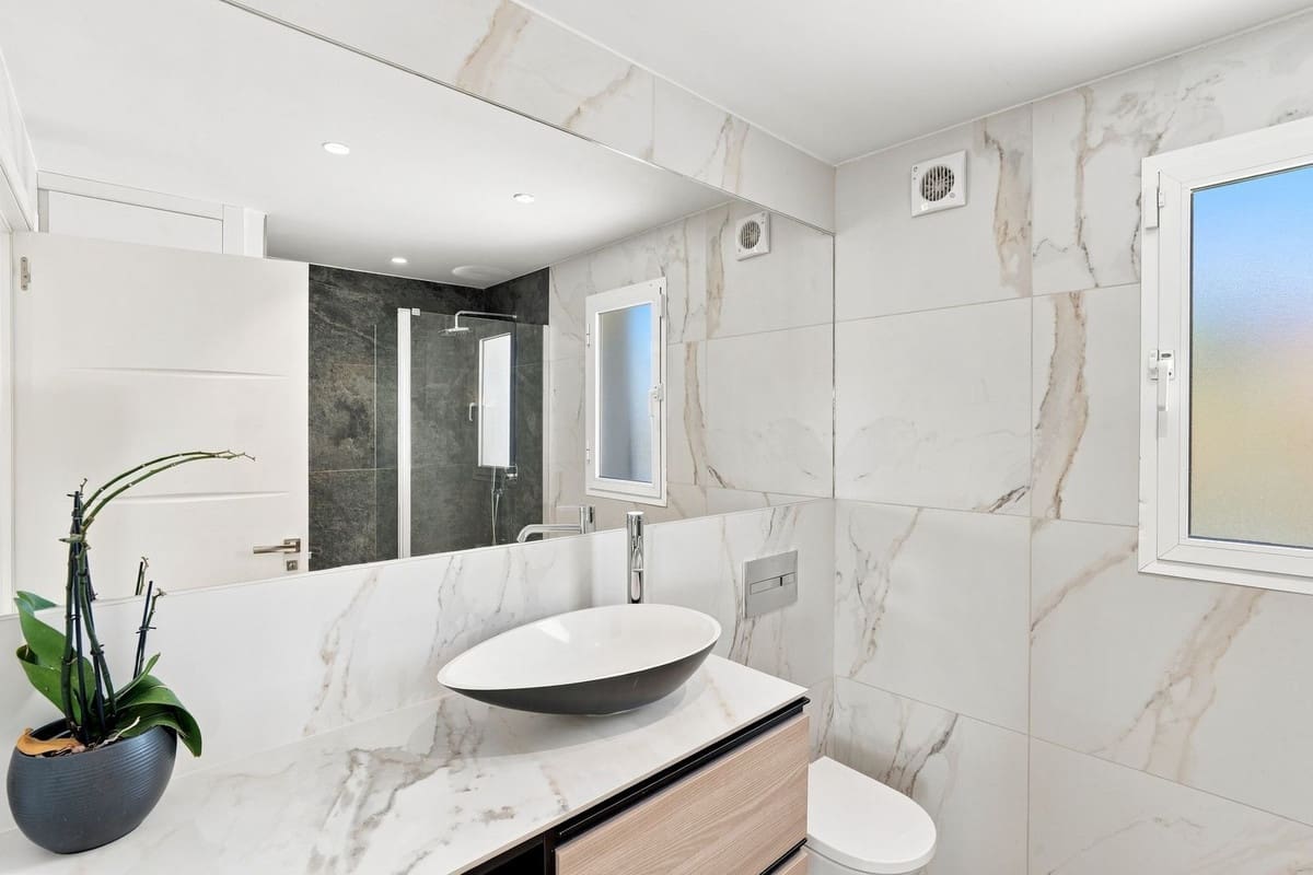 6 slaapkamer Villa te koop in Mijas Costa met zwembad garage - € 1.095.000 (Ref: 10000611)