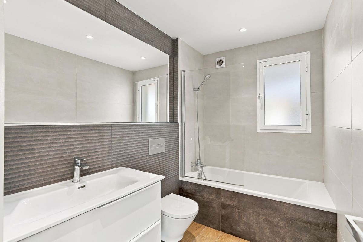 6 slaapkamer Villa te koop in Mijas Costa met zwembad garage - € 1.095.000 (Ref: 10000611)