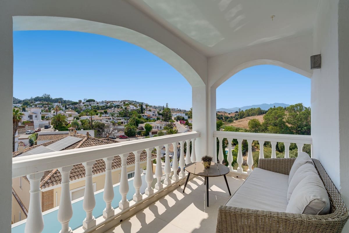 6 slaapkamer Villa te koop in Mijas Costa met zwembad garage - € 1.095.000 (Ref: 10000611)