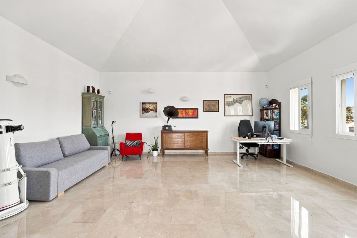 6 slaapkamer Villa te koop in Mijas Costa met zwembad garage - € 1.095.000 (Ref: 10000611)