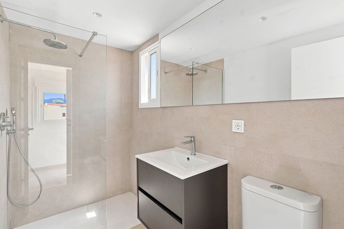 6 slaapkamer Villa te koop in Mijas Costa met zwembad garage - € 1.095.000 (Ref: 10000611)