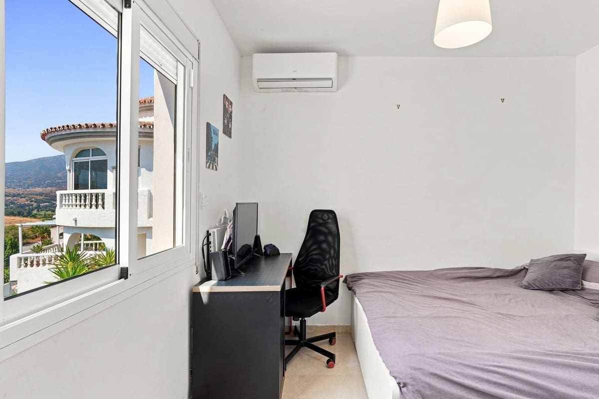 6 slaapkamer Villa te koop in Mijas Costa met zwembad garage - € 1.095.000 (Ref: 10000611)