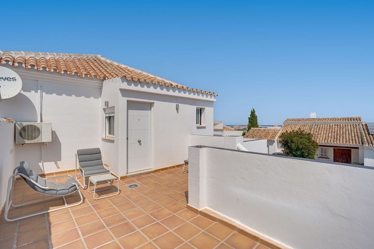6 slaapkamer Villa te koop in Mijas Costa met zwembad garage - € 1.095.000 (Ref: 10000611)