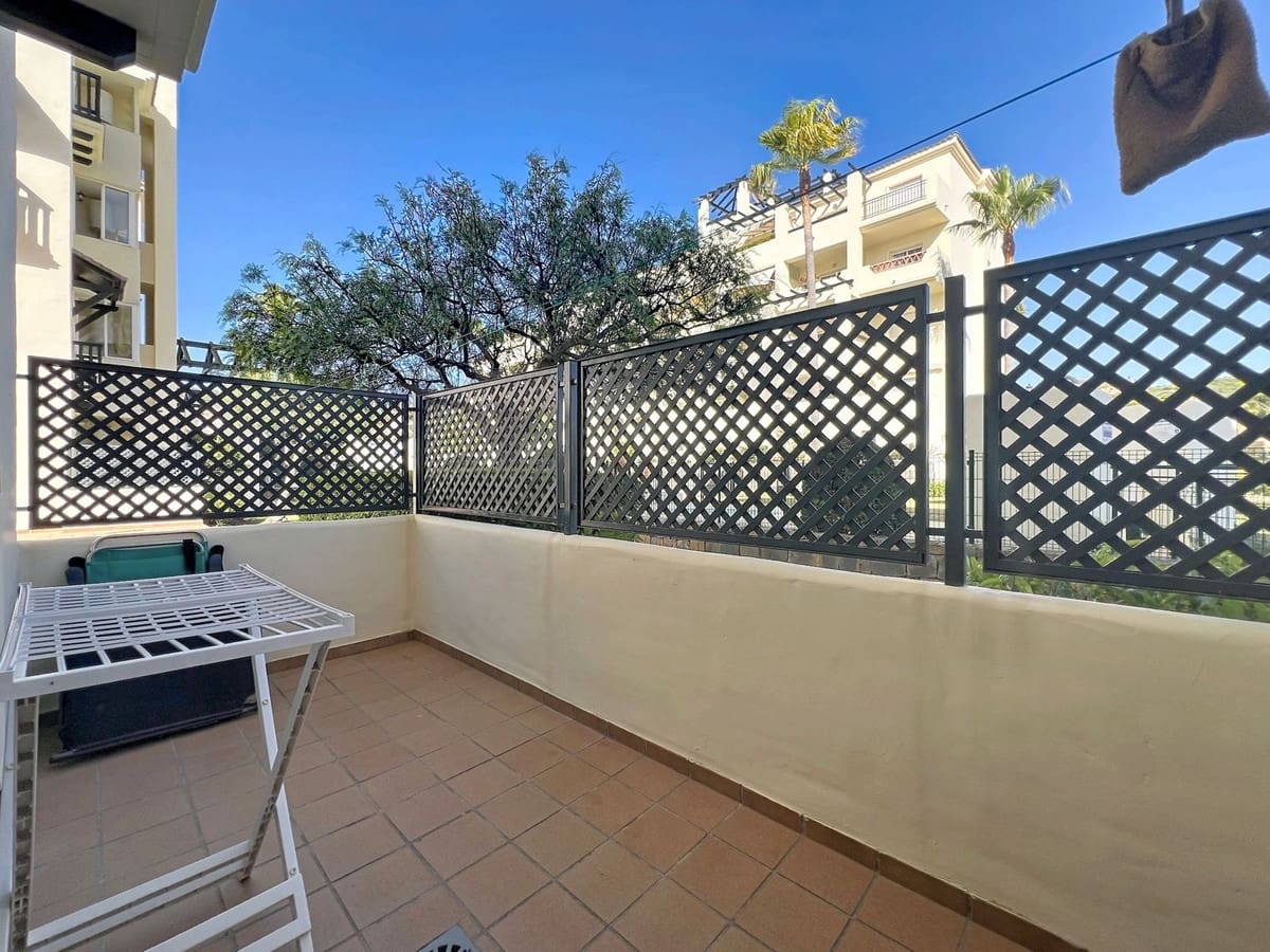 2 slaapkamer Appartement te koop in La Duquesa / Puerto de la Duquesa met zwembad garage - € 329.000 (Ref: 10001008)