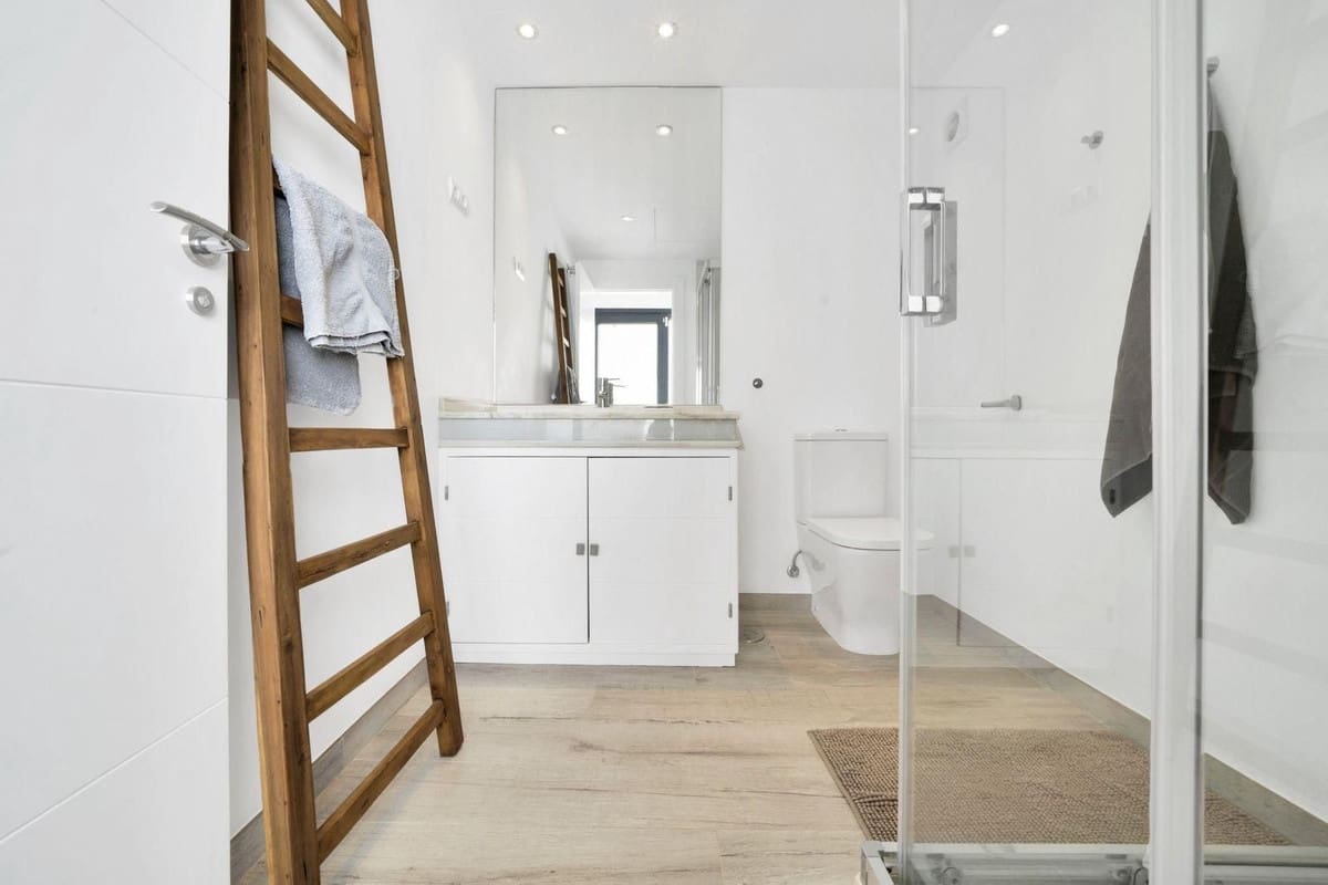 3 quarto Casa em Banda para venda em La Mairena com piscina garagem - 595 000 € (Ref: 10001009)