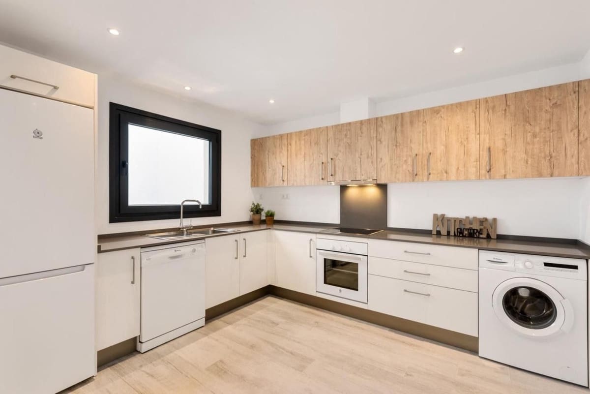 3 quarto Casa em Banda para venda em La Mairena com piscina garagem - 595 000 € (Ref: 10001009)