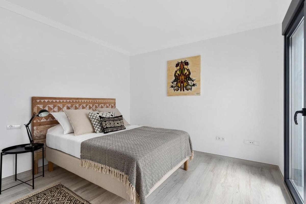 3 quarto Casa em Banda para venda em La Mairena com piscina garagem - 595 000 € (Ref: 10001009)
