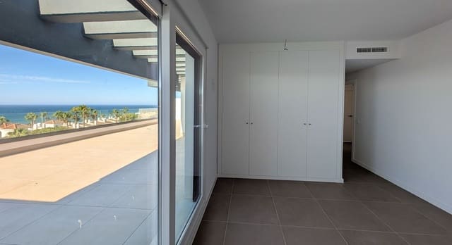 3 sypialnia Penthouse na sprzedaż w Mijas Costa, Mijas z basenem garażem - 950 000 € (Ref: 10001010)