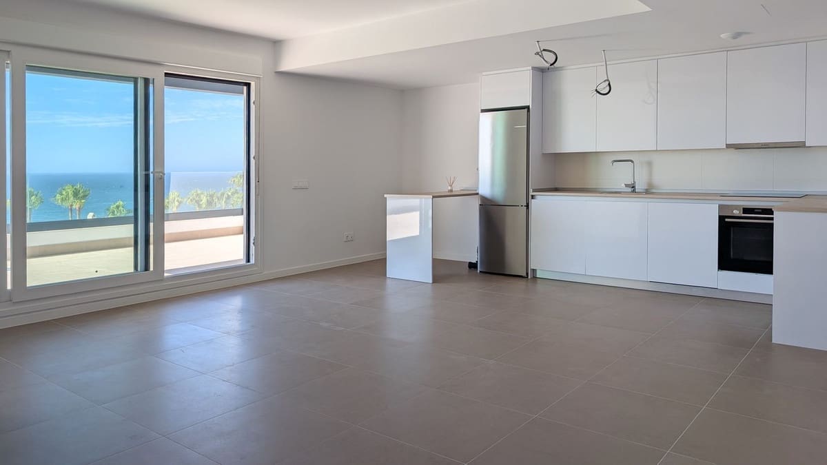 3 bedroom Penthouse for sale in Mijas Costa with pool garage - € 950,000 (Ref: 10001010)