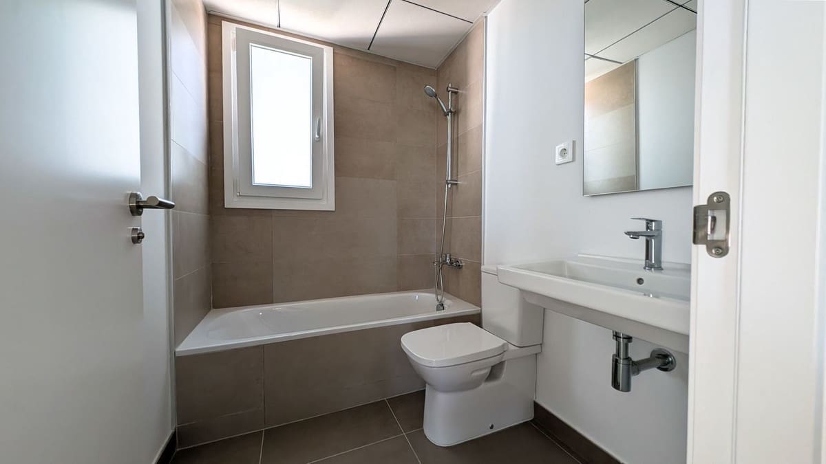 3 bedroom Penthouse for sale in Mijas Costa with pool garage - € 950,000 (Ref: 10001010)