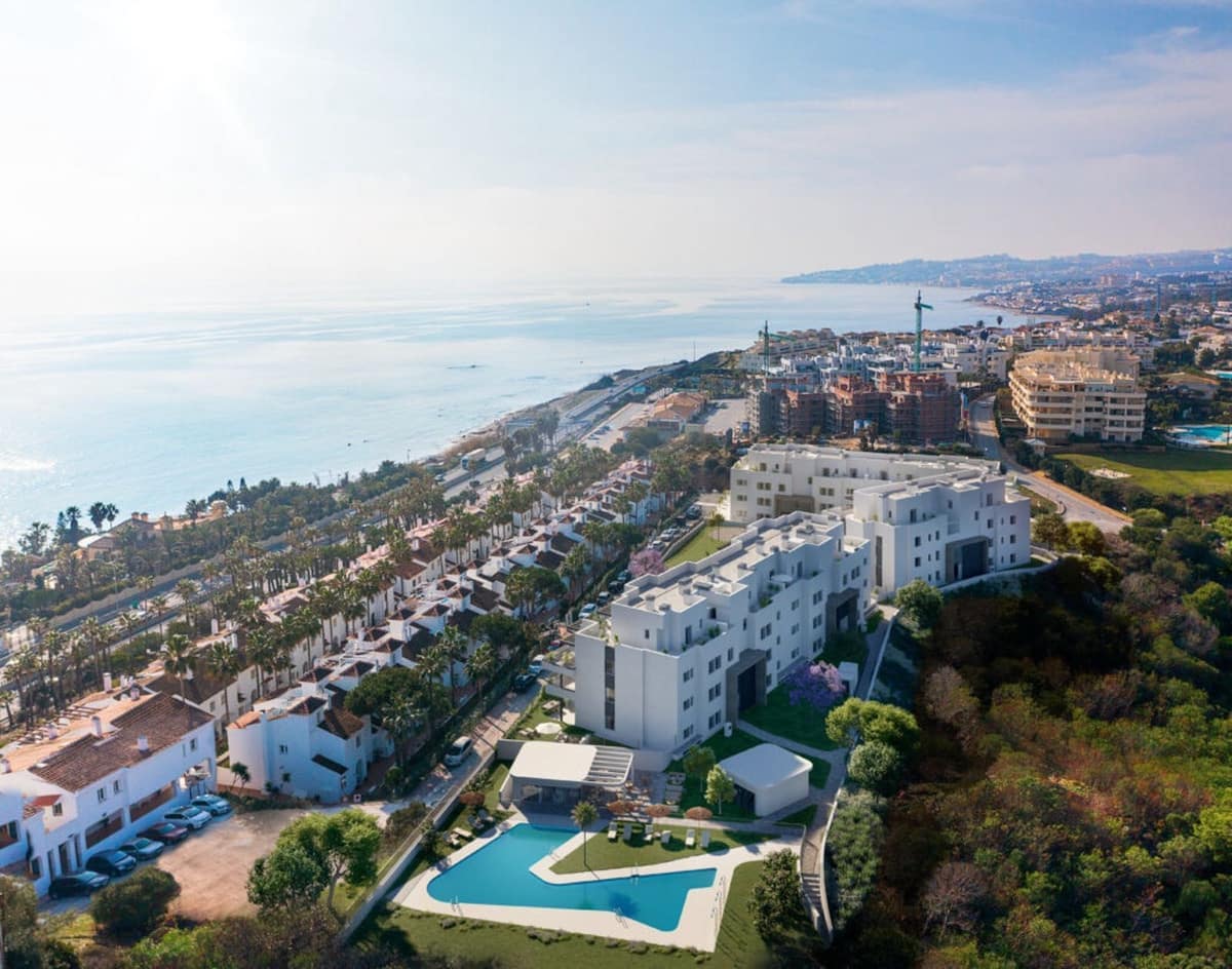 3 bedroom Penthouse for sale in Mijas Costa with pool garage - € 950,000 (Ref: 10001010)