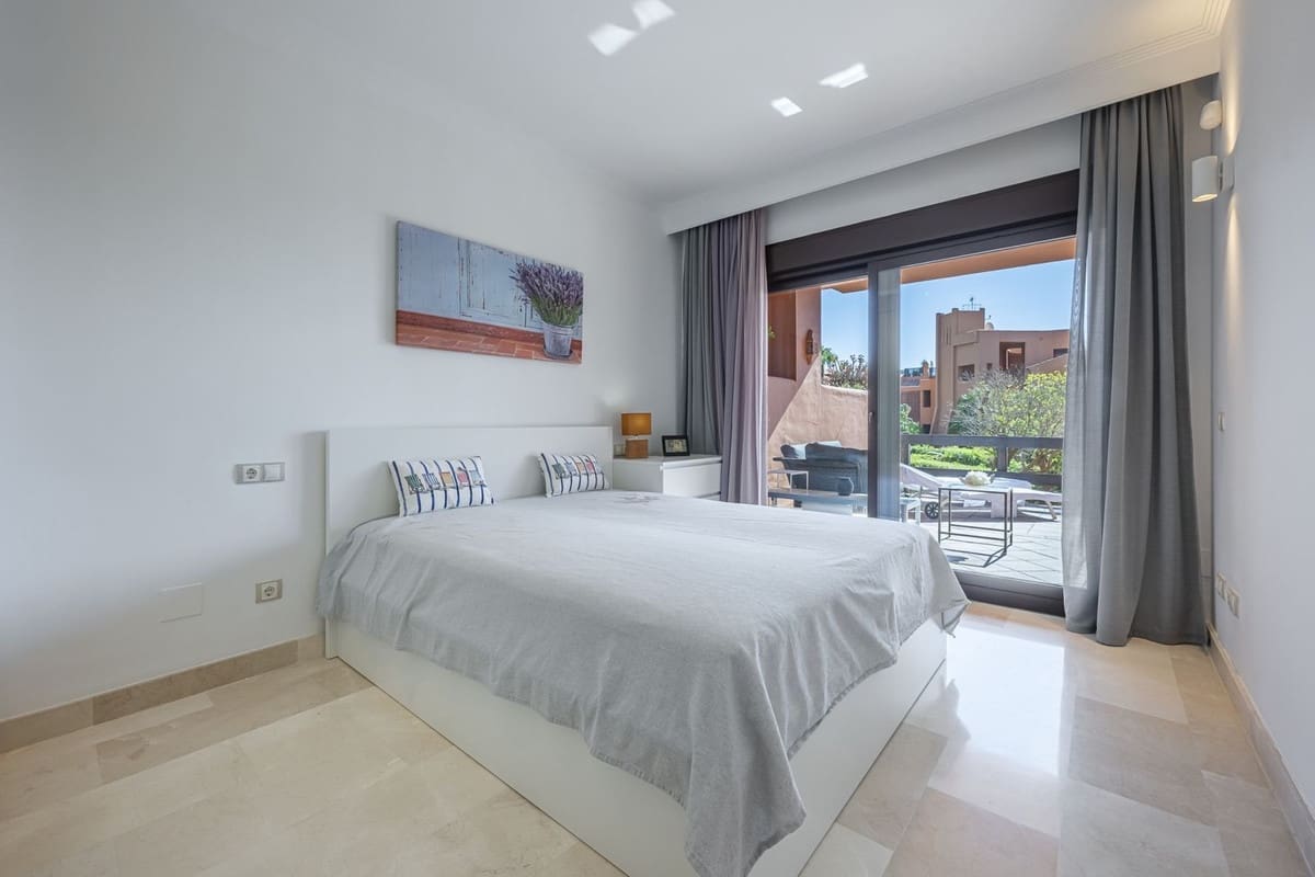 2 slaapkamer Appartement te koop in Buenas Noches met zwembad garage - € 359.000 (Ref: 10008045)