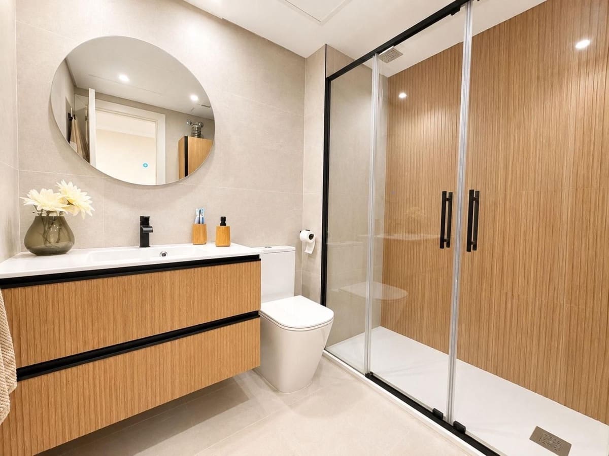 2 sypialnia Apartament na sprzedaż w Nueva Andalucia z basenem garażem - 450 000 € (Ref: 10009508)