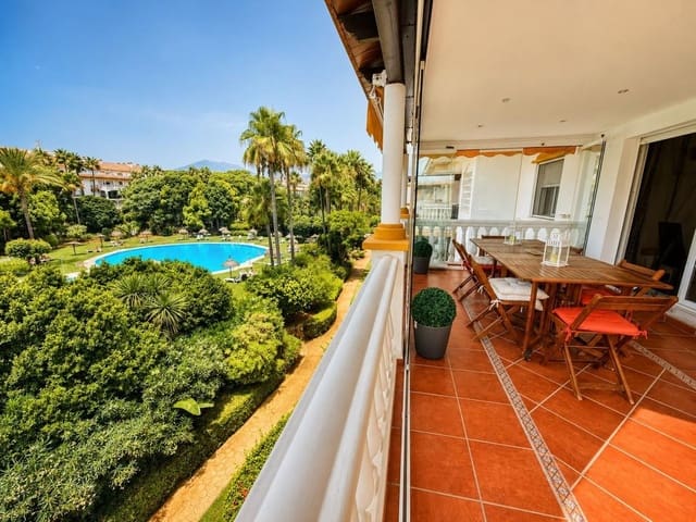 2 sypialnia Apartament na sprzedaż w Nueva Andalucia, Marbella z basenem garażem - 450 000 € (Ref: 10009508)