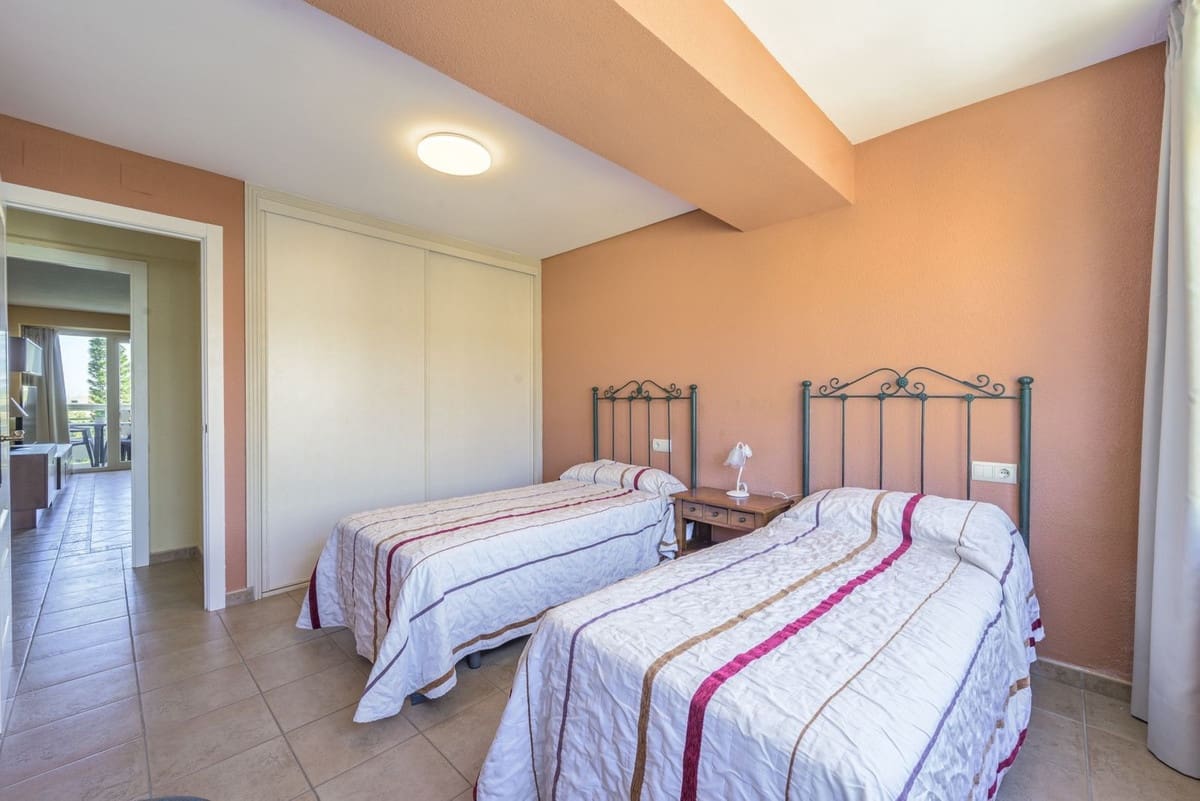 1 sovrum Lägenhet till salu i Torremolinos med garage - 295 000 € (Ref: 10009966)