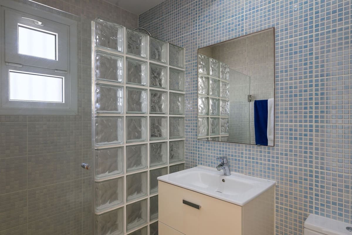 3 soverom Villa til salgs i Estepona med svømmebasseng garasje - € 1 395 000 (Ref: 10012327)